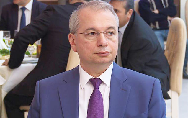 prezident-azer-xelilovu-teltif-etdi