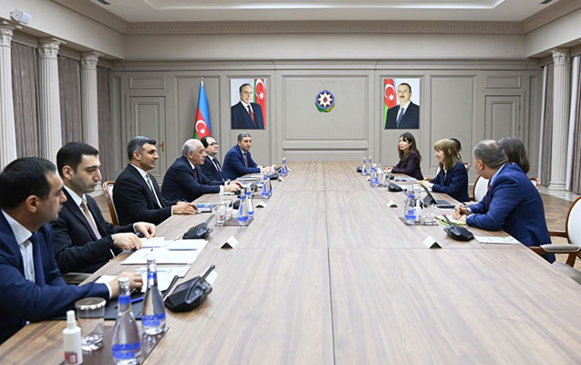 eli-esedov-dunya-bankinin-vitse-prezidenti-ile-gorusdu