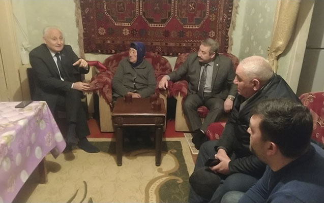 qerbi-azerbaycan-icmasinin-uzvleri-101-yasli-xanimi-ziyaret-etdiler
