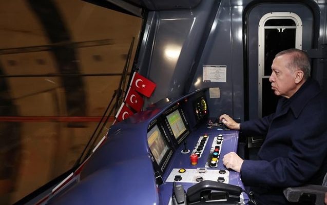 istanbulda-yeni-metro-xetti-istifadeye-verildi