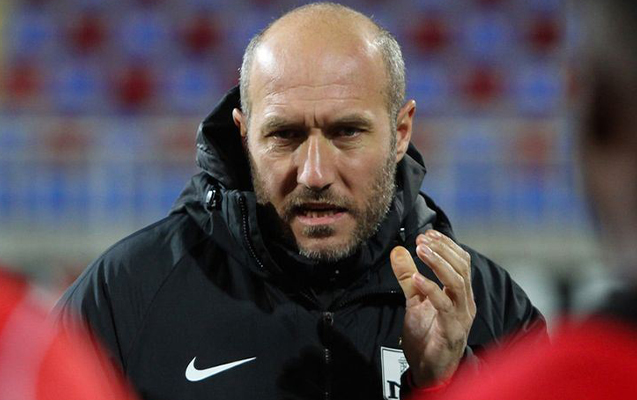 “Sualları bir futbolçuya həsr edəcəyiksə…”