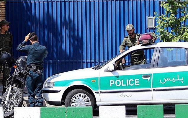 İranda silahlı qarşıdurma - Polis öldürüldü
