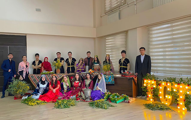 baki-avrasiya-universiteti-novruz-festivali-kecirdi