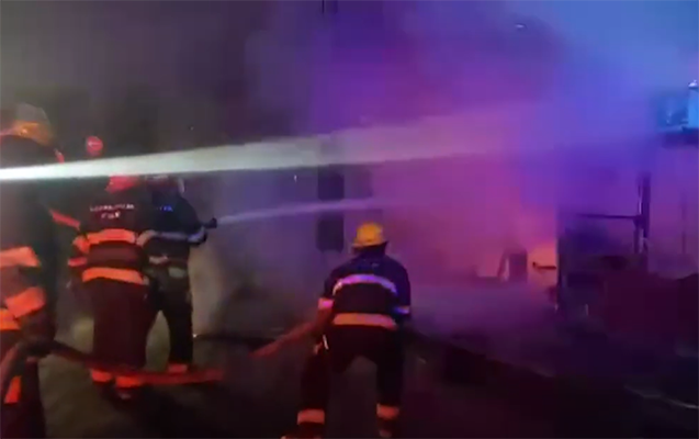 Şəmkirdə mağaza yandı  - Video  