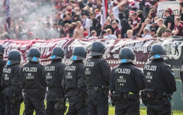 Almaniyada futbol matçı zamanı iğtişaş  - 155 polis xəsarət aldı  