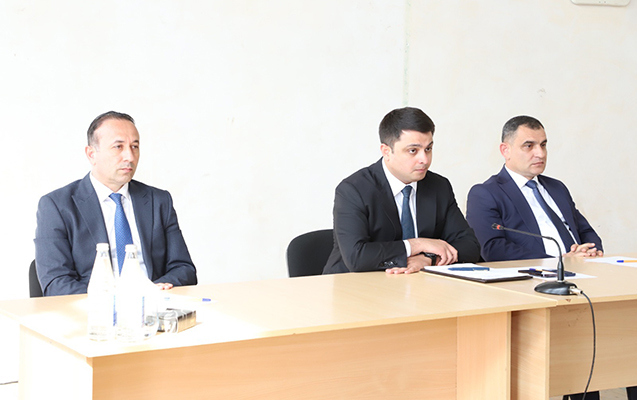neftcalada-sakinlerle-novbeti-gorus-kecirildi