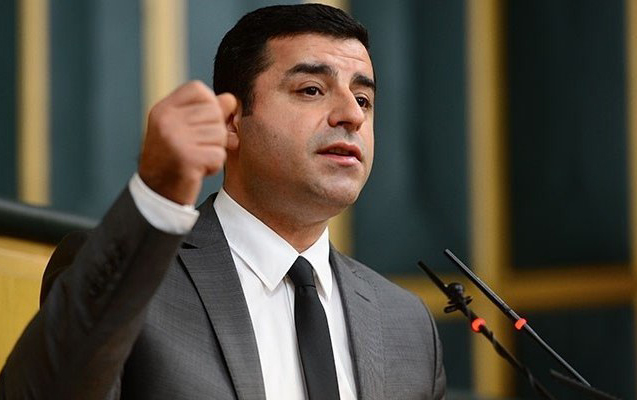 selaheddin-demirtasa-hokm-oxundu