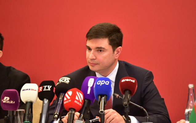 musterilerimizi-bir-cox-yenilikler-gozleyir