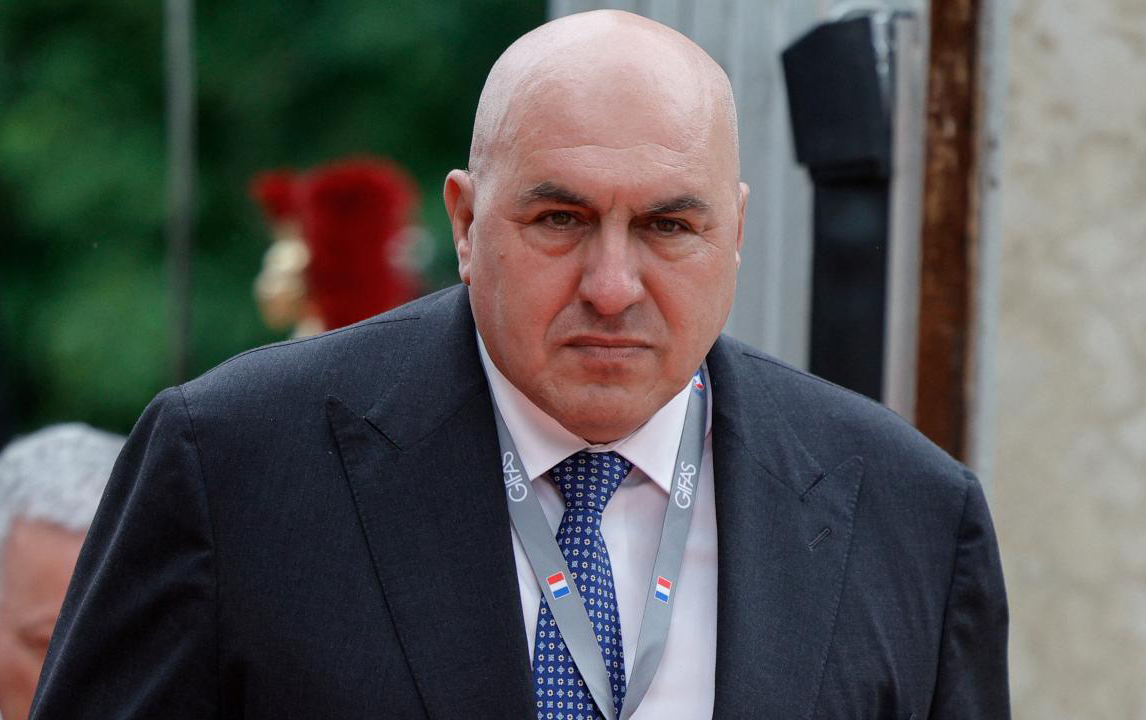 italiyanin-mudafie-naziri-xestexanaya-yerlesdirildi