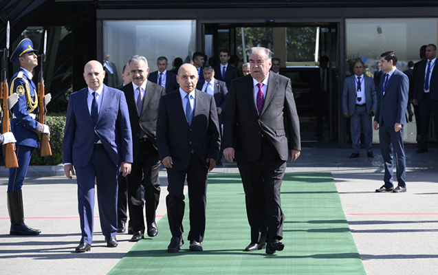 rehmonun-azerbaycana-seferi-basa-catdi