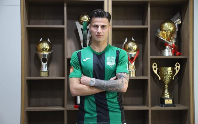 azerbaycanli-futbolcu-albaniya-cempionunun-formasini-geyinecek