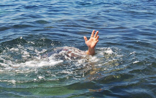 bilgehde-usaq-denizde-batib