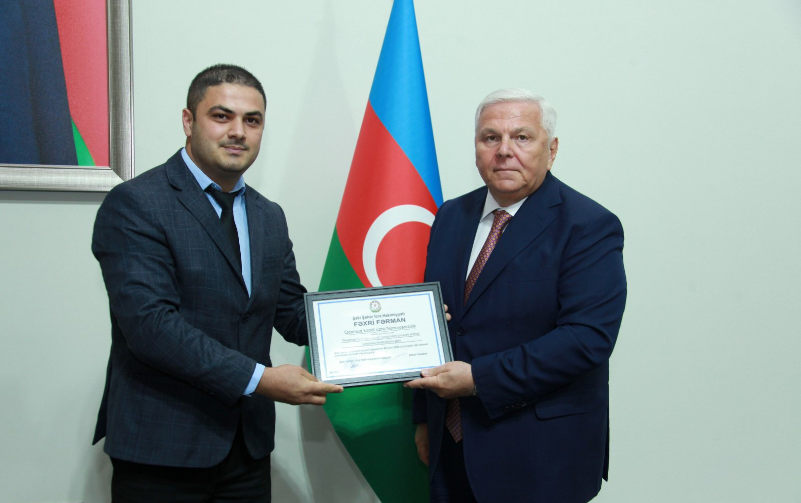 sekide-dovlet-qullugunda-semereli-fealiyyet-gosterenler-teltif-olundular