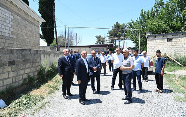 vuqar-ehmedov-agcabedide-vetendaslari-qebul-etdi