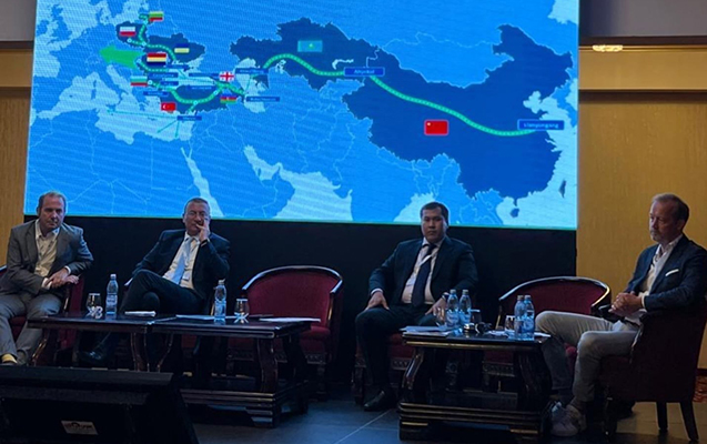 hovsan-limaninin-bas-direktoru-ruminiyada-seferde-olub