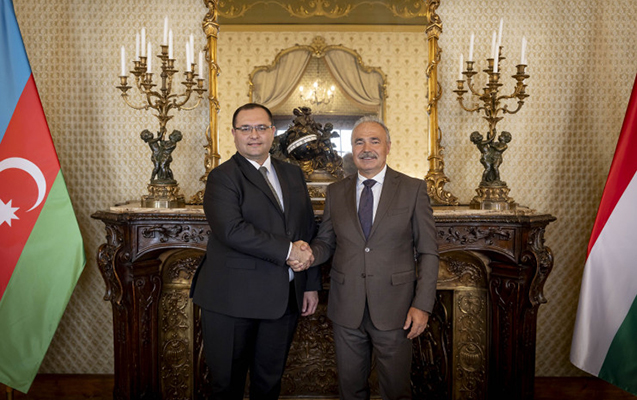 azerbaycan-ve-macaristan-kend-teserrufati-nazirleri-gorusdu