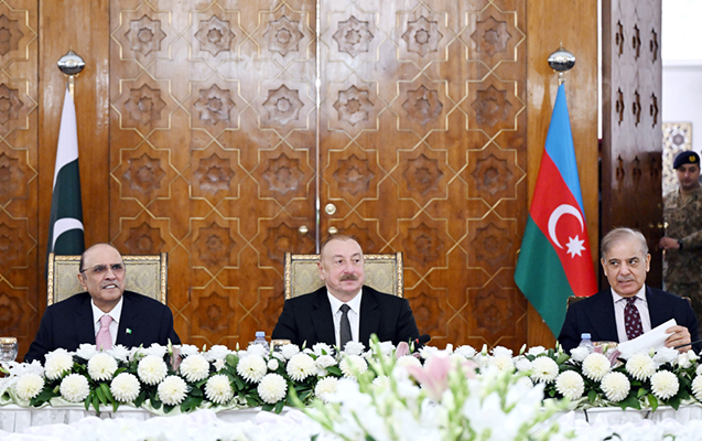 ilham-eliyevin-serefine-dovlet-ziyafeti-verildi