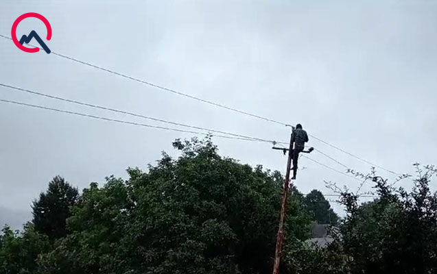 leysan-yagisi-astarada-elektrik-direklerini-asirdi