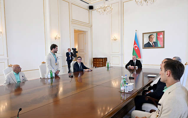 prezidentin-idmancilarla-gorusunun