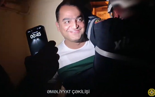 liftde-komeksiz-qalan-vetendas-bele-xilas-edildi