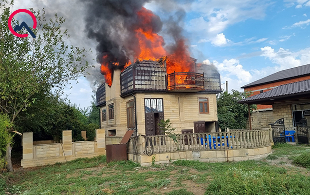 masallida-ikimertebeli-ev-yandi