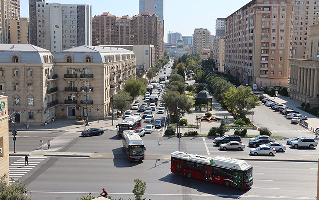 xocali-prospektinde-hereket-yeniden-teskil-edildi