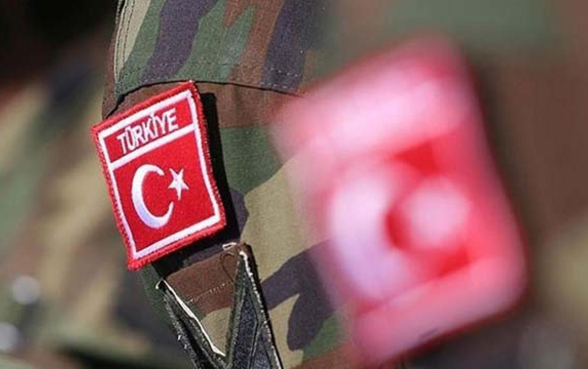 turk-ordusunun-herbi-avtomobili-simali-kiprde-qezaya-dusdu