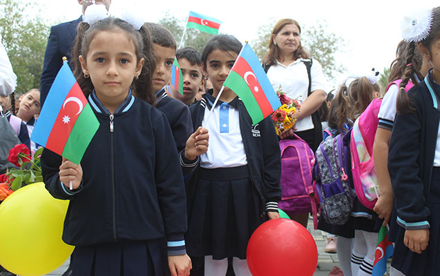 heyder-eliyev-fondundan-yeni-ders-ili-hediyyesi