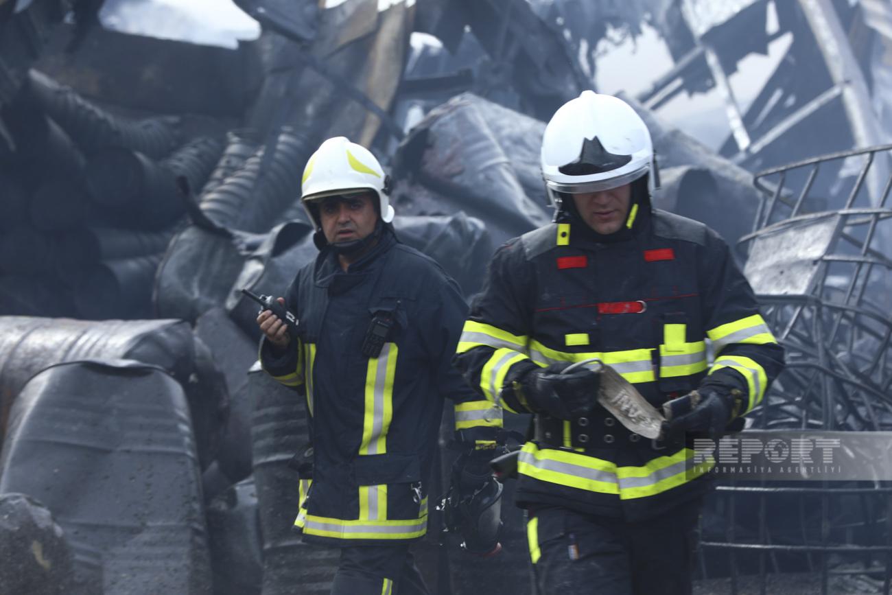 Yanğından bu fotolar geridə qaldı... - FOTOLAR