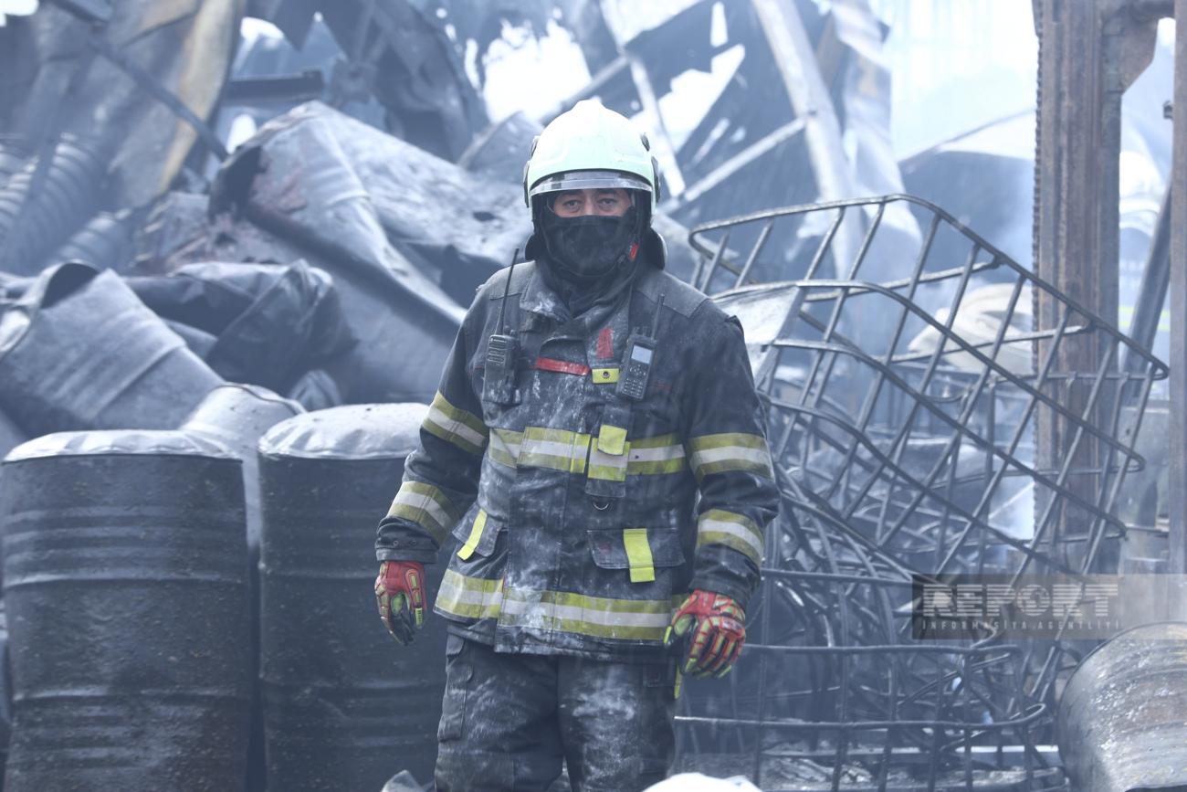 Yanğından bu fotolar geridə qaldı... - FOTOLAR