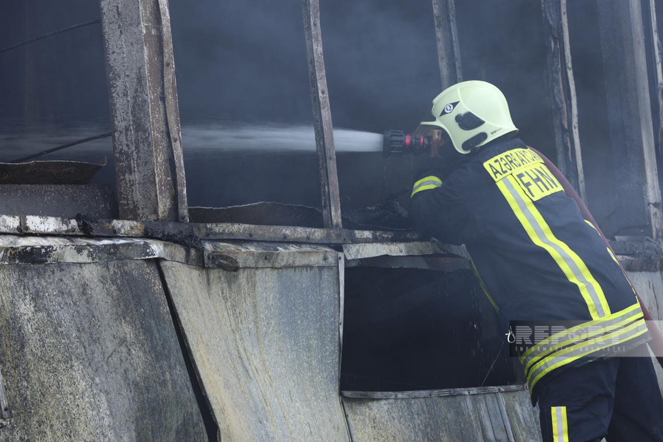 Yanğından bu fotolar geridə qaldı... - FOTOLAR