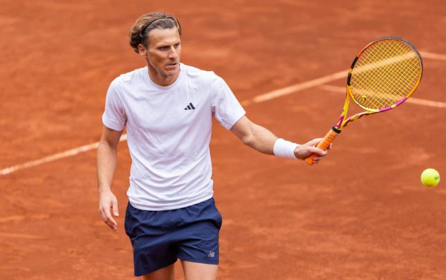 dieqo-forlan-pesekar-tennisde-cixis-edecek