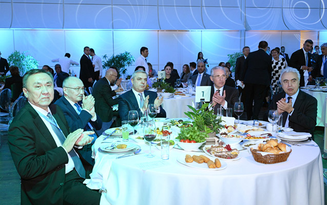 numayende-heyetlerinin-serefine-heyder-eliyev-merkezinde-ziyafet-verildi