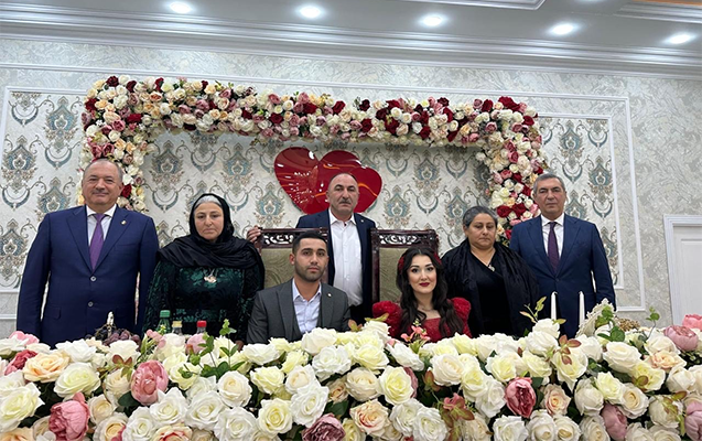 sehid-qardasi-sehid-bacisi-ile-evlendi
