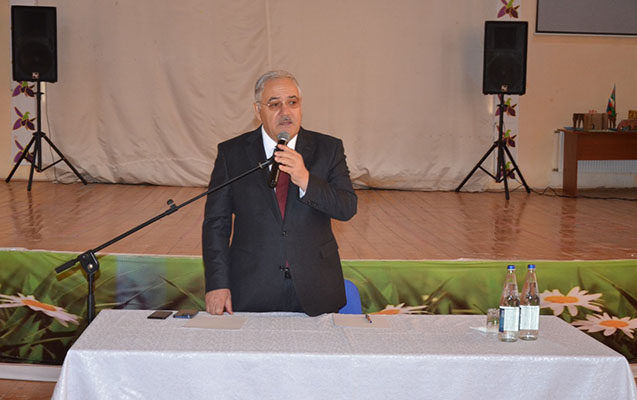 vaqif-hesenov-novbeti-seyyar-qebul-kecirdi