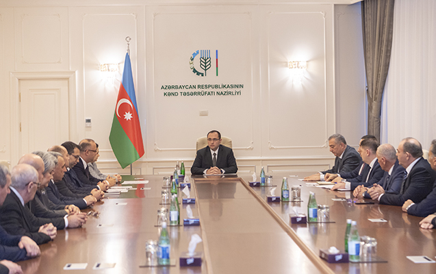 nazirliyin-emekdaslari-ve-fermerler-teltif-olundu