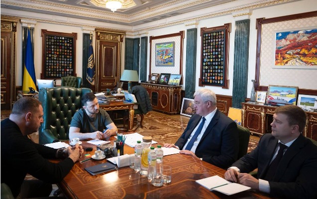 zelenski-suriya-ile-bagli-iclas-kecirdi