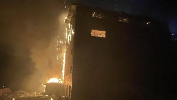 Türkiyədə hoteldə GÜCLÜ YANĞIN: 6 ölü, çox sayda yaralı var - VİDEO 7 Screenshot 4