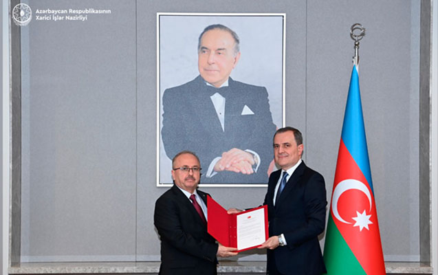 bayramov-turkiyenin-yeni-sefiri-ile-gorusdu