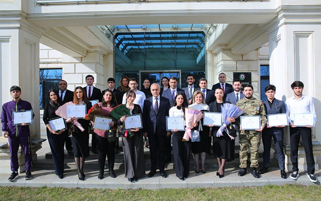 bineqedide-gencler-gunune-hesr-edilmis-tedbir-kecirildi