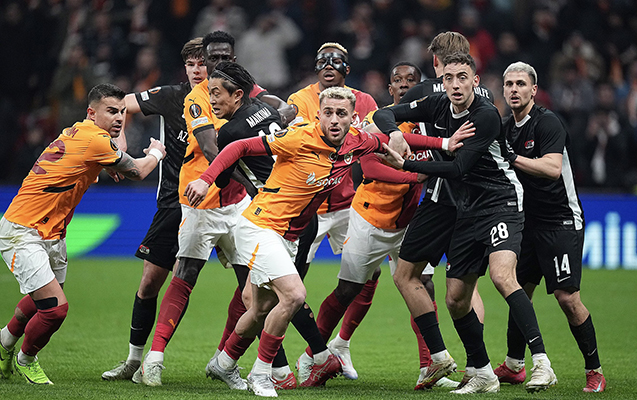 qalatasaray-avroliqa-ile-vidalasdi
