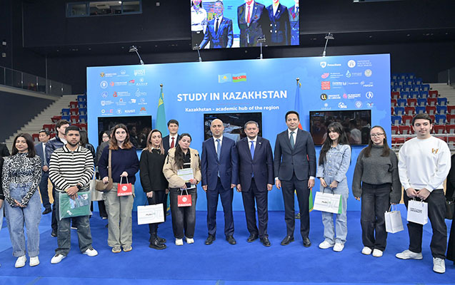 bakida-qazaxistan-universitetlerinin-tehsil-sergisi-kecirilir