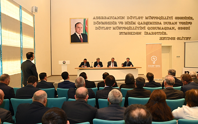 “Azərişıq” nümayəndələri Naftalanda sahibkarlarla görüşdü - FOTOLAR