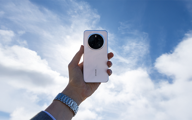 honor-magic7-pro-smartfonu-artiq-satisda