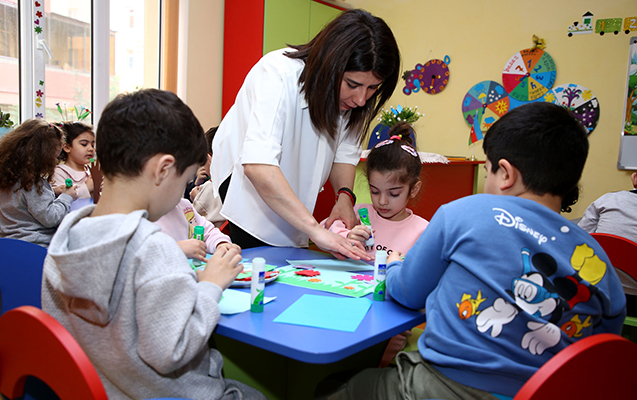 valideyn-dovlet-ozel-emekdasligi-esasinda-ozel-bagcalara-qeydiyyat-baslayir