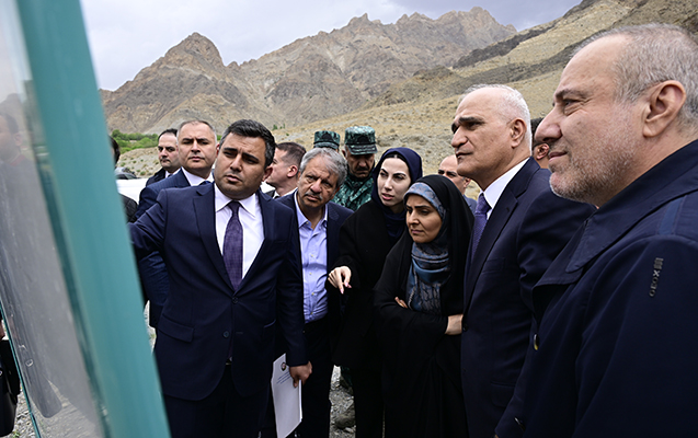 Rəsmilər birgə layihələrə baxış keçirdi -
