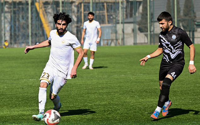 stadion-yararsiz-veziyyete-dusdu-oyunun-yeri-deyisdirildi