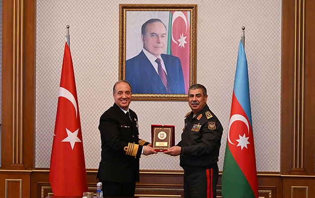 zakir-hesenov-turkiye-hdq-komandani-ile-gorusdu