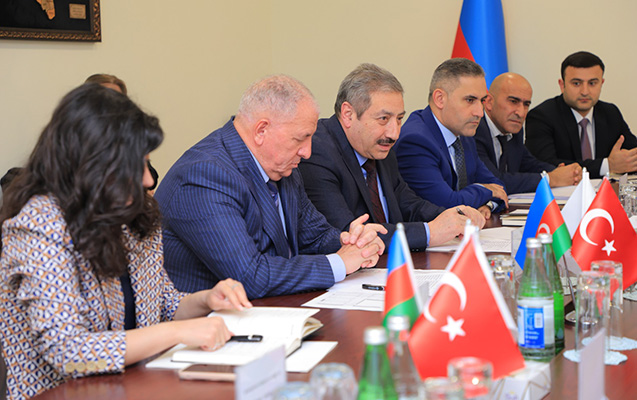 e-belediyye-portali-belediyye-xidmetlerinin-vetendaslara-elcatanligini-temin-edir
