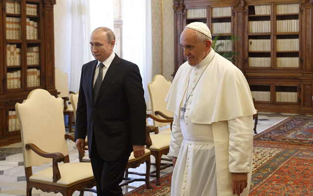 putin-papanin-defnine-gedecek